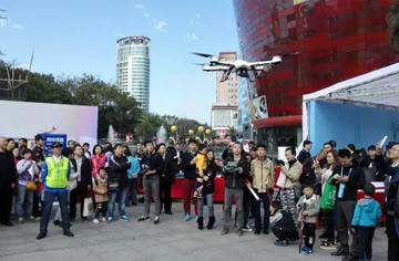 深圳警營開(kāi)放日引50萬人參觀，全場人氣之星當屬AEE無人機